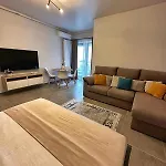 & Studiouri Melia Apartament *