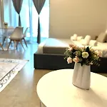 Apartament & Studiouri Melia *