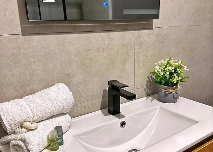 & Studiouri Melia Апартаменты *