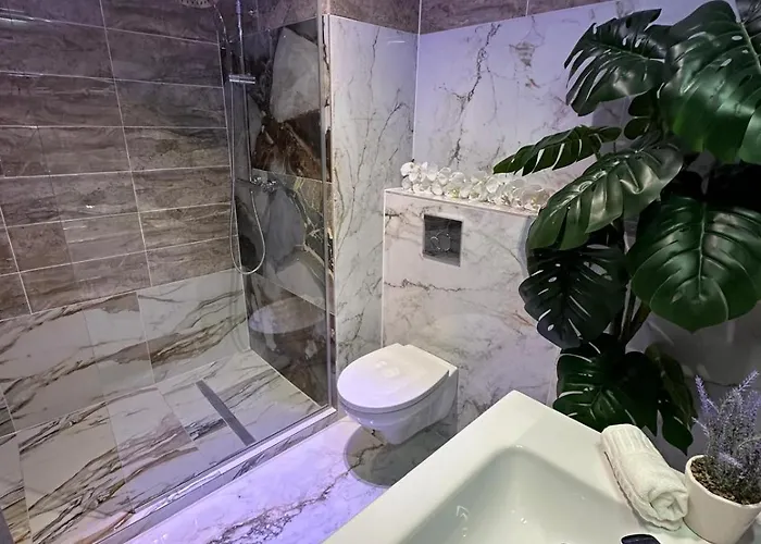 & Studiouri Melia Эфорие Норд