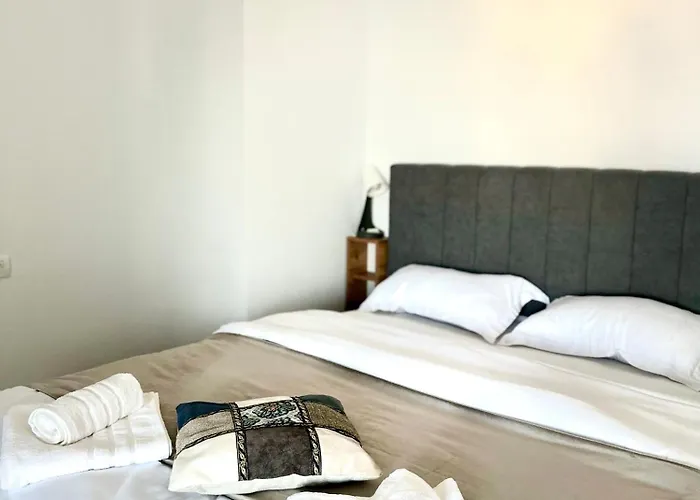 & Studiouri Melia Апартаменты